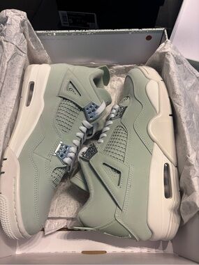 Jordan Air Jordan 4 Sneakers - Mint Green & White